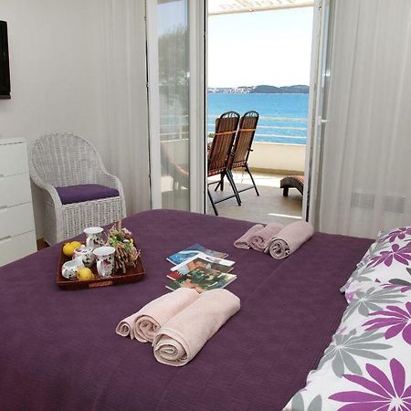 Gem Of The Sea Luxury Beach Apartment With Brand New Heating Infinity Pool 特罗吉尔 外观 照片