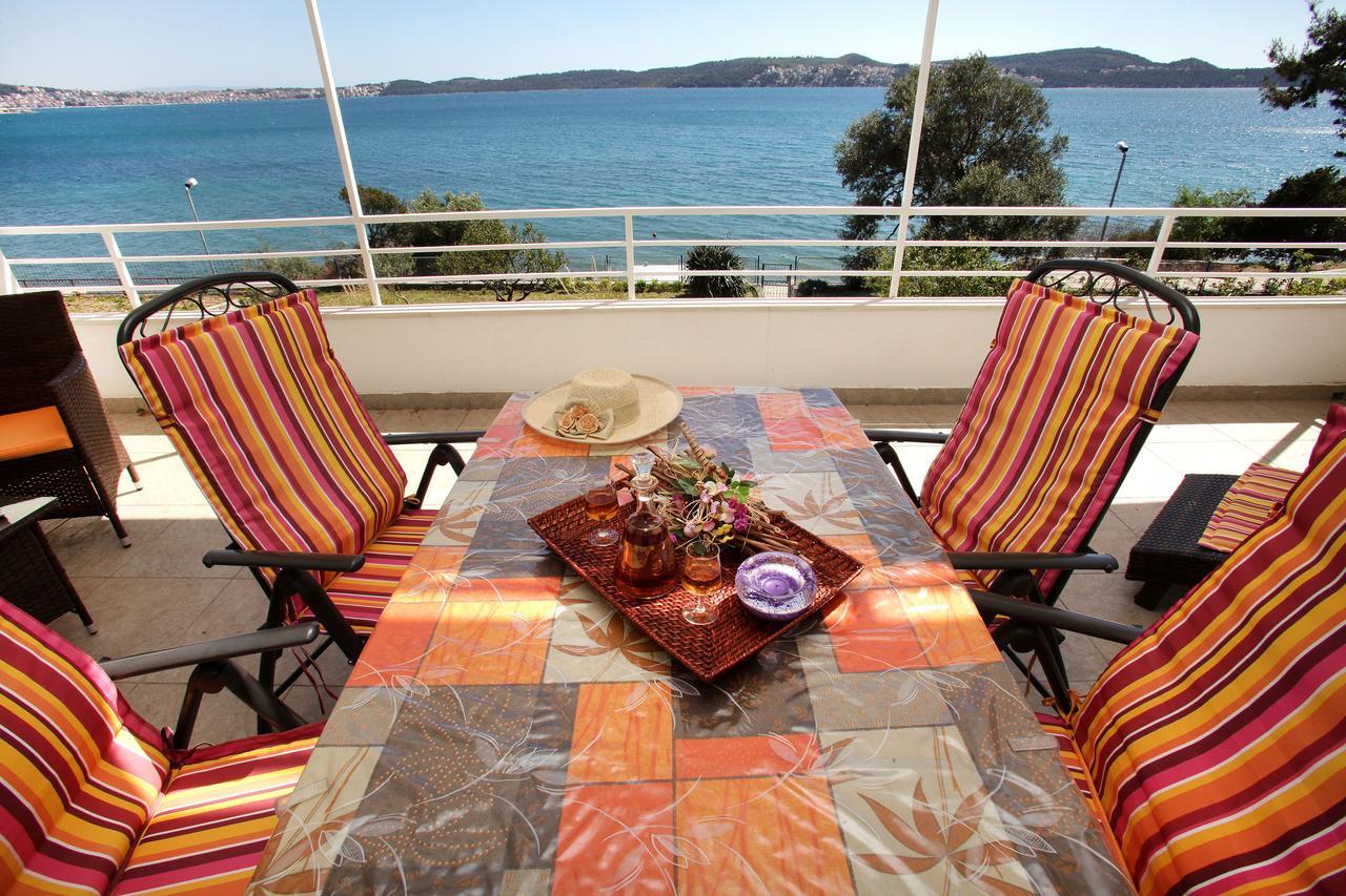 Gem Of The Sea Luxury Beach Apartment With Brand New Heating Infinity Pool 特罗吉尔 外观 照片