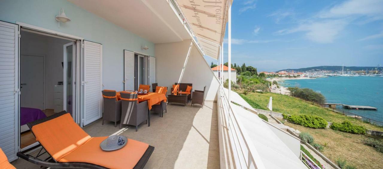 Gem Of The Sea Luxury Beach Apartment With Brand New Heating Infinity Pool 特罗吉尔 外观 照片